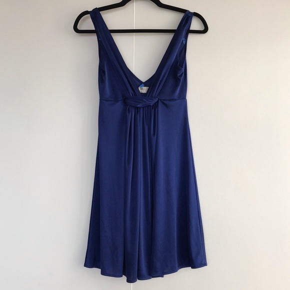 GUESS BY MARCIANO | LOW-NECK DRESS - Picture 1 of 5
